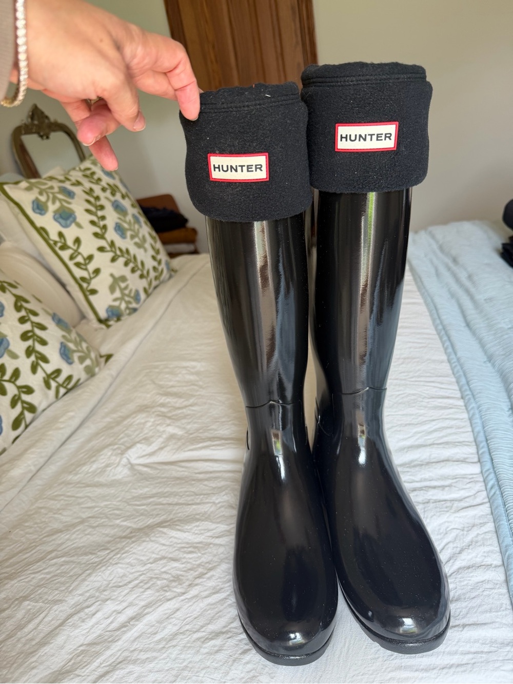 Hunter Women’s Tall Shiny Black Boots with Hunter Fleece Liner- Size 9